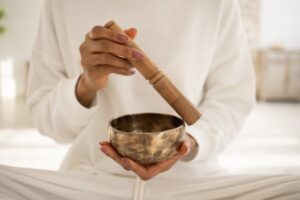 Handpan : L’instrument zen idéal pour la méditation et la relaxation