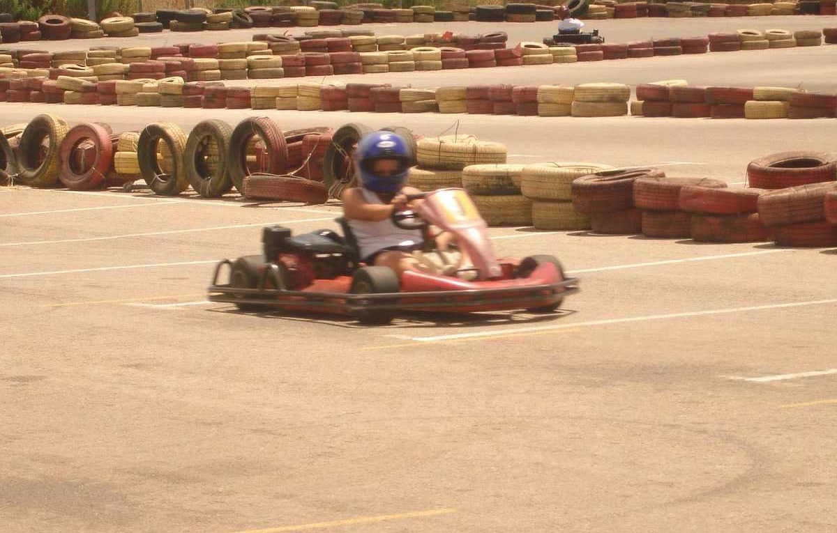 Karting plein air : des sensations que la piste indoor ne donne pas