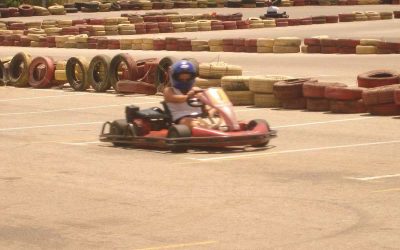 Karting plein air : des sensations que la piste indoor ne donne pas